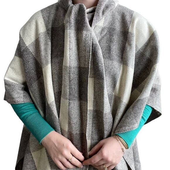 Vintage Unisex 1970s Checkered Cream Gray 100% Wool Hippie Western Poncho One Sz - Picture 6 of 10